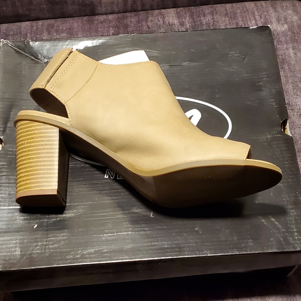 SM New York Peeptoe Bootie size 10